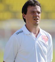 Fernando Diniz: técnico de esquema diferente