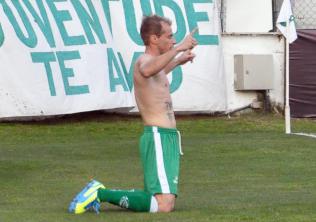 Cassiano Bodini comemora um gol do Juventude - Divulgação Juventude