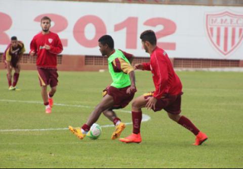 Vitinho está de volta ao time titular do Mogi Mirim