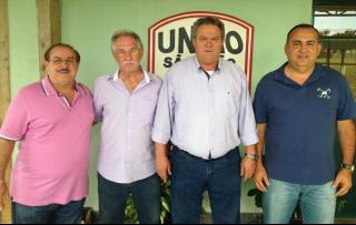 Galli, da Matonense; José Carlos Beloto, vice-presidente do União; José Mário Pavan, presidente do União; e Pedrão, gerente de futebol da Matonense