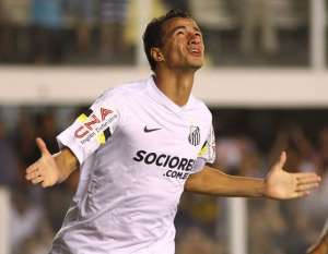 Enderson Moreira escala Leandro Damião como titular