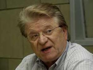 Adalberto Preis, vice do Grêmio, ridículo ao falar que Aranha simulou ato de racismo