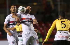 Após vaga, São Paulo já volta a pensar no Brasileirão