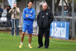 Felipão indica Grêmio com três volantes contra o Flamengo