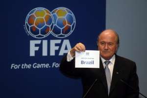 Blatter buscará 5º mandato como presidente da Fifa
