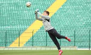 Luan Polli substituirá Tiago Volpi diante do Fluminense