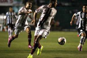 Cristóvão Borges exibe decepção com empate do Fluminense