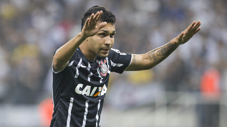 Petros marcou o gol da vitória do Corinthians contra Atlético-MG