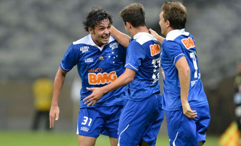 Cruzeiro vira para cima do Bahia