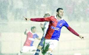 Série B: Coritiba desiste e Giancarlo deve continuar no Paraná