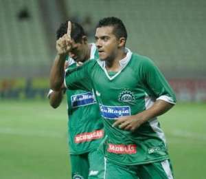 Série C: Guarani acerta com atacante Adalgiso Pitbull