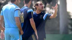 Dorival minimiza discussão entre Valdivia e Bruno: 'É situação de treino'