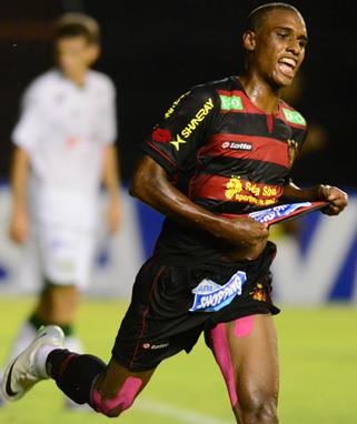 Érico Júnior deve voltar ao time titular do Sport contra a Chapecoense