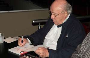 Comentarista esportivo de sucesso lança livro com histórias das Olimpíadas