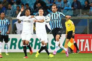 Em reencontro com Grêmio, Cicinho prevê clima tranquilo