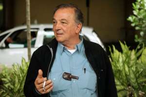 Frizzo desiste de candidatura à presidência do Palmeiras