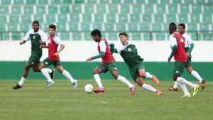 Lateral Oliveira vira boa opção para o técnico Marcelo Veiga no Guarani