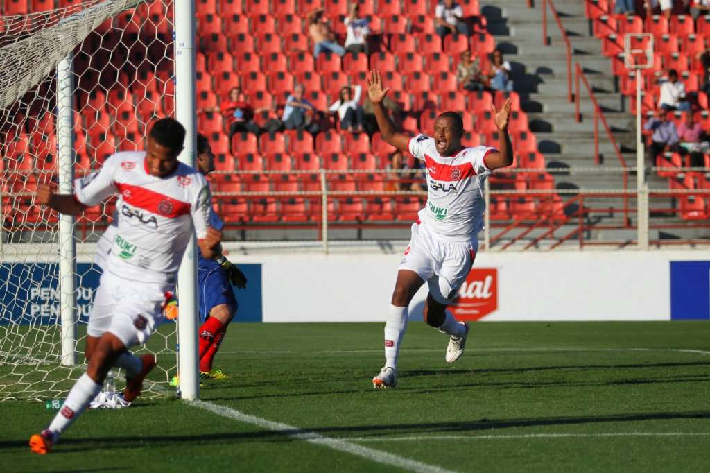 No primeiro turno, o Brasil de Pelotas levou a melhor, no Novelli Júnior, e venceu por 1 a 0 