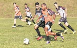 Série C: Caxias contrata atacante Eydison