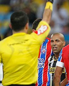 Emerson Sheik: dois gols, expulsão e polêmica