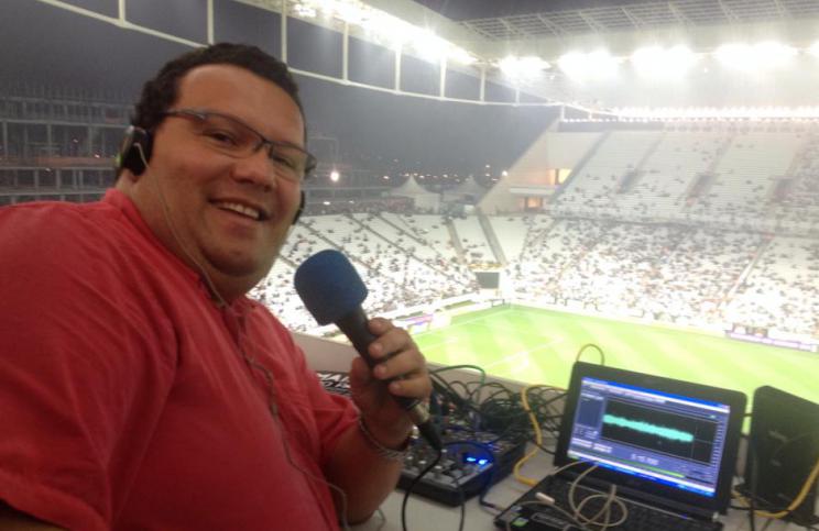 Luciano Luiz narra o clássico neste domingo na Arena Corinthians pela Rádio FI