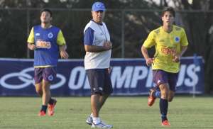 Marcelo Oliveira confirma Cruzeiro completo no clássico