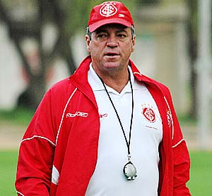 Atlético-PR x Internacional - Sofrendo pela falta de regularidade, os dois times procuram embalar no campeonato