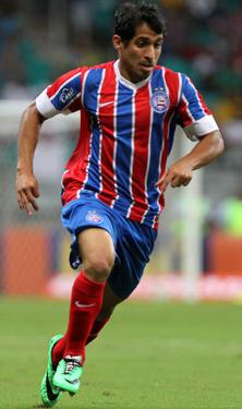 Roniery está de volta ao time do Bahia contra o Vitória