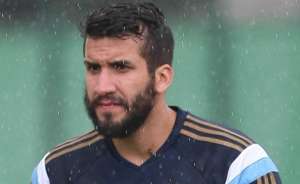 Lesão muscular deve tirar Victorino de jogo com Vitória