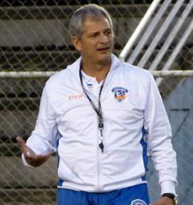 Fahel Júnior considera experiência importante na Série C pelo Duque de Caxias, que tem jogadores com potencial