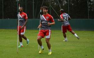 São Paulo quer definir a situação de Pato em janeiro