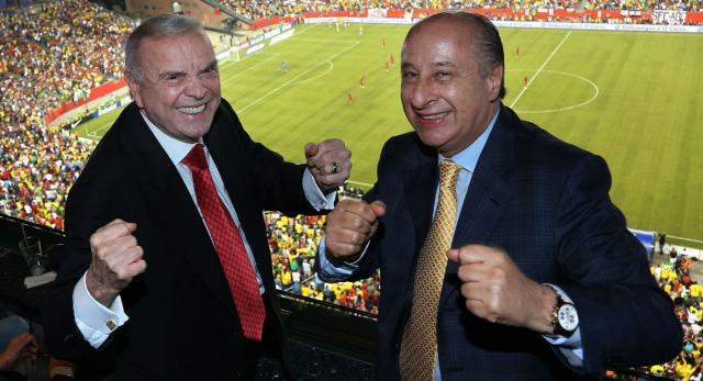 O octagenário José Maria Marin faz parte do Comitê da Fifa para o Mundial de Clubes. Quem segura esta 