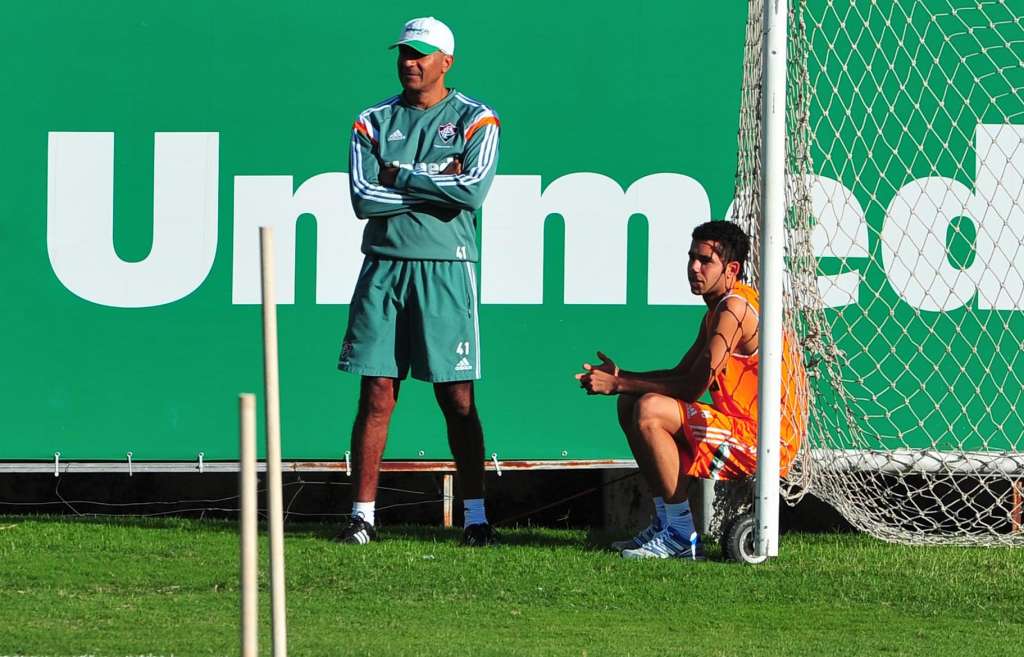 Cristóvão Borges não terá maestro Conca no Fluminense