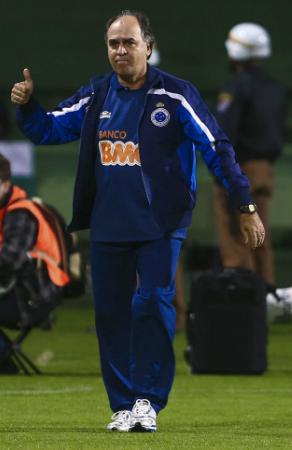 Marcelo Oliveira foi aplaudido pela torcida do Coxa, onde já trabalhou no passado - Foto: Cruzeiro EC - site oficial