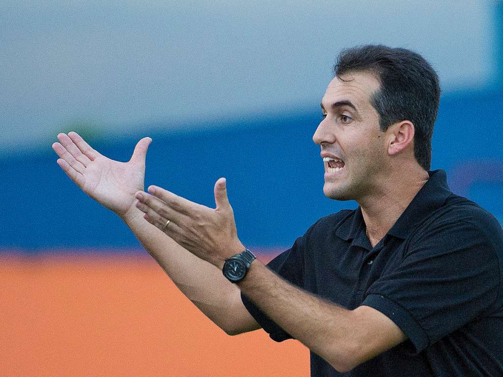 Léo Condé deve fazer um revezamento no time do Tupi