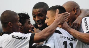 Guto Ferreira uniu os jogadores da Ponte Preta, que briga pelo G4 e pelo acesso na Série B - Ueber Fernandes - FUTEBOL INTERIOR