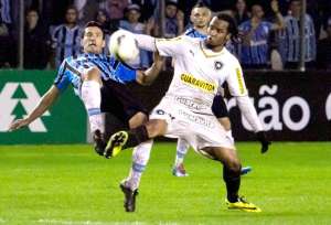 Botafogo x Grêmio - Pelo G4, Imortal não poderá parar na trave, de novo...