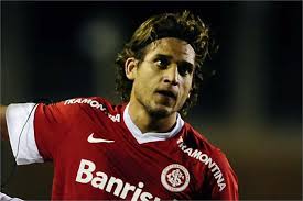 Em casa, Inter quer manter a perseguição ao Cruzeiro