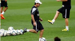 Enderson não garante volta de Robinho, Aranha e Cicinho ao time do Santos