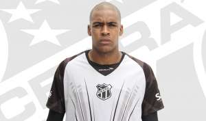 Sem acerto com Roberto, Palmeiras fecha com Jaílson, do Ceará