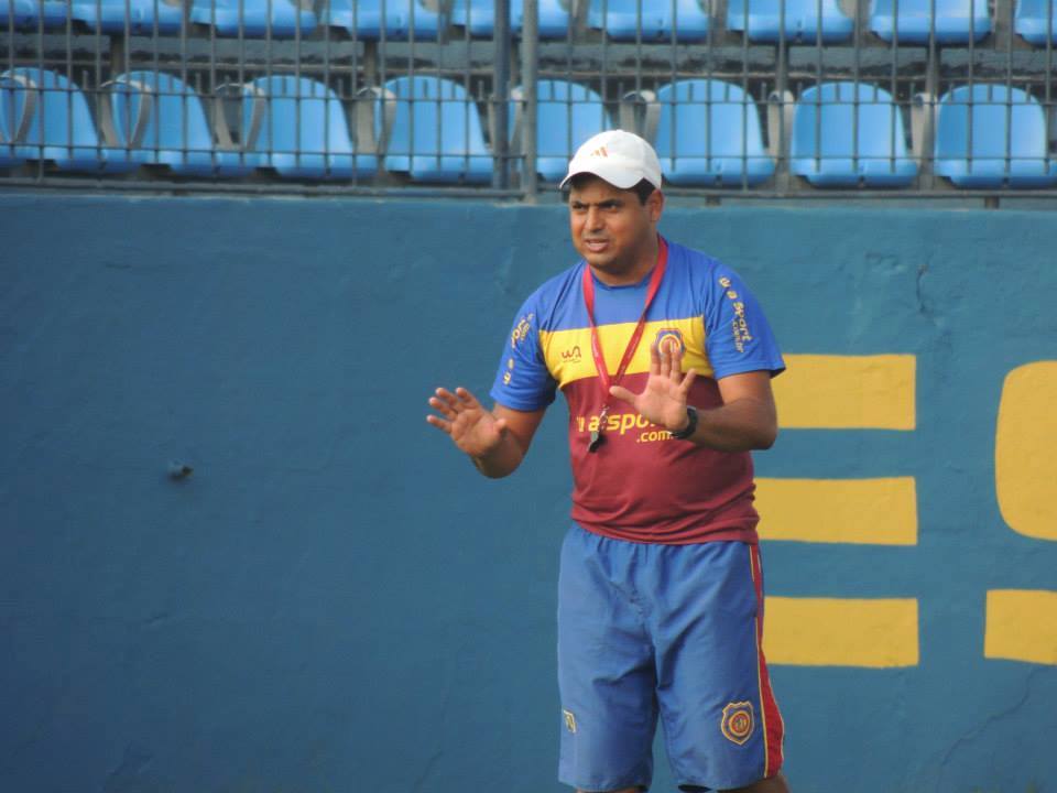 Mesmo classificado, Leston Júnior quer Madureira jogando sério