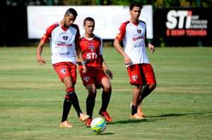 Souza é liberado no STJD e poderá enfrentar Grêmio