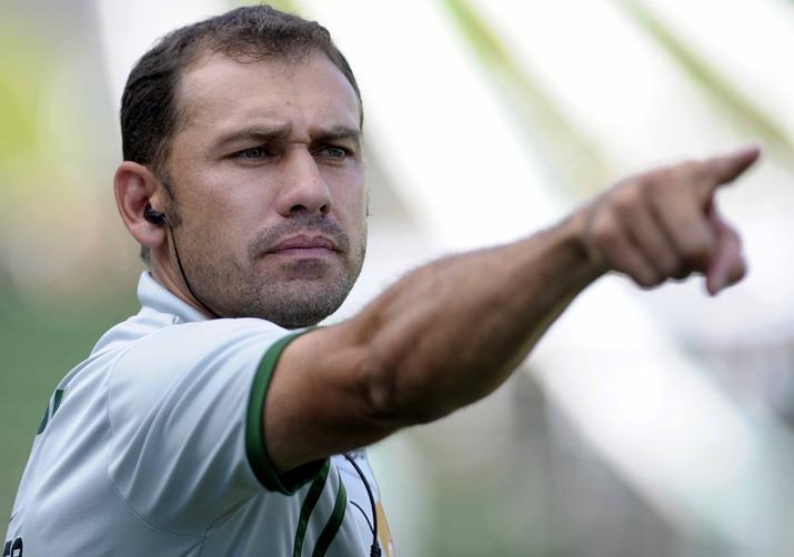 Picoli comanda treino com volta do meia Lucas