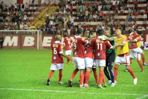 Tombense-MG 1 x 0 Metropolitano-SC - Mineiros levam pressão, fazem gol no fim e garantem classificação