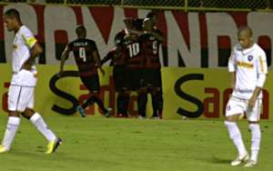 Vitória 2 x 1 Botafogo - Leão fica perto de sair do Z4 e Fogão se afunda na crise