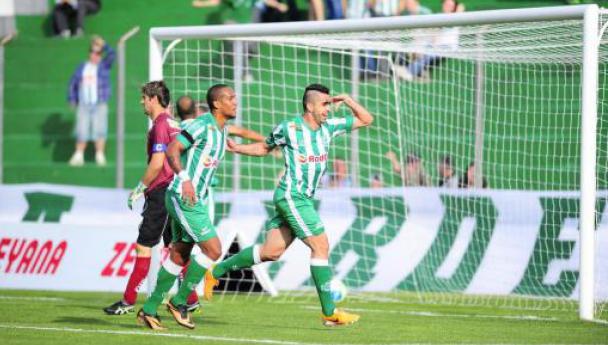 Diego Miranda comemora o terceiro gol do Juventude sobre o Mogi Mirim - Foto: Arthur Dallegrave/Juventude