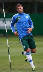 Com lesão séria, Eguren, do Palmeiras, realizará tratamento nos EUA