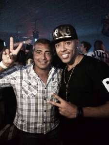 Romário, do PSB, cai na farra com MC Coringa para comemorar eleição ao Senado