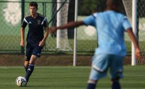 Nathan, do Palmeiras, é denunciado por pisão e pode ser suspenso por 12 jogos