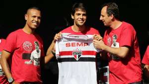 Ataíde Gil busca craque para substituir Kaká no São Paulo